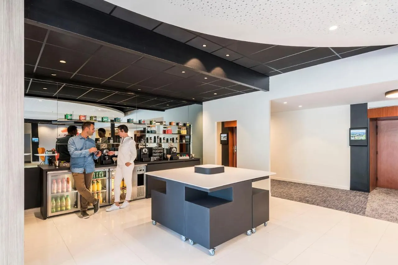 Novotel Lyon Bron Meeting & Events 4*,