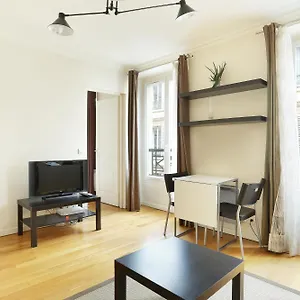Pick A Flat's In Batignolles - Rue Biot Apartment
