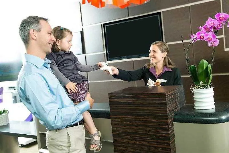 Novotel Lyon Bron Meeting & Events فندق