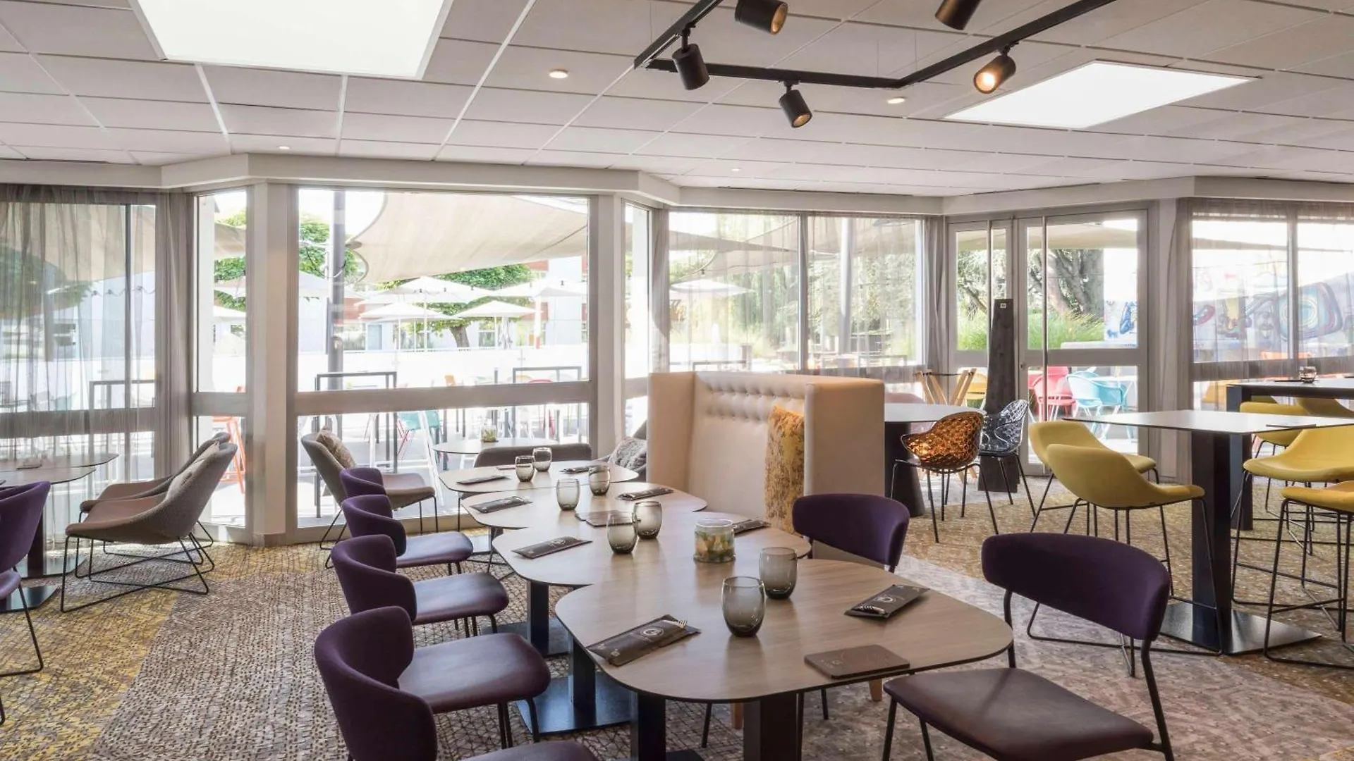 Novotel Lyon Bron Meeting & Events 4*,