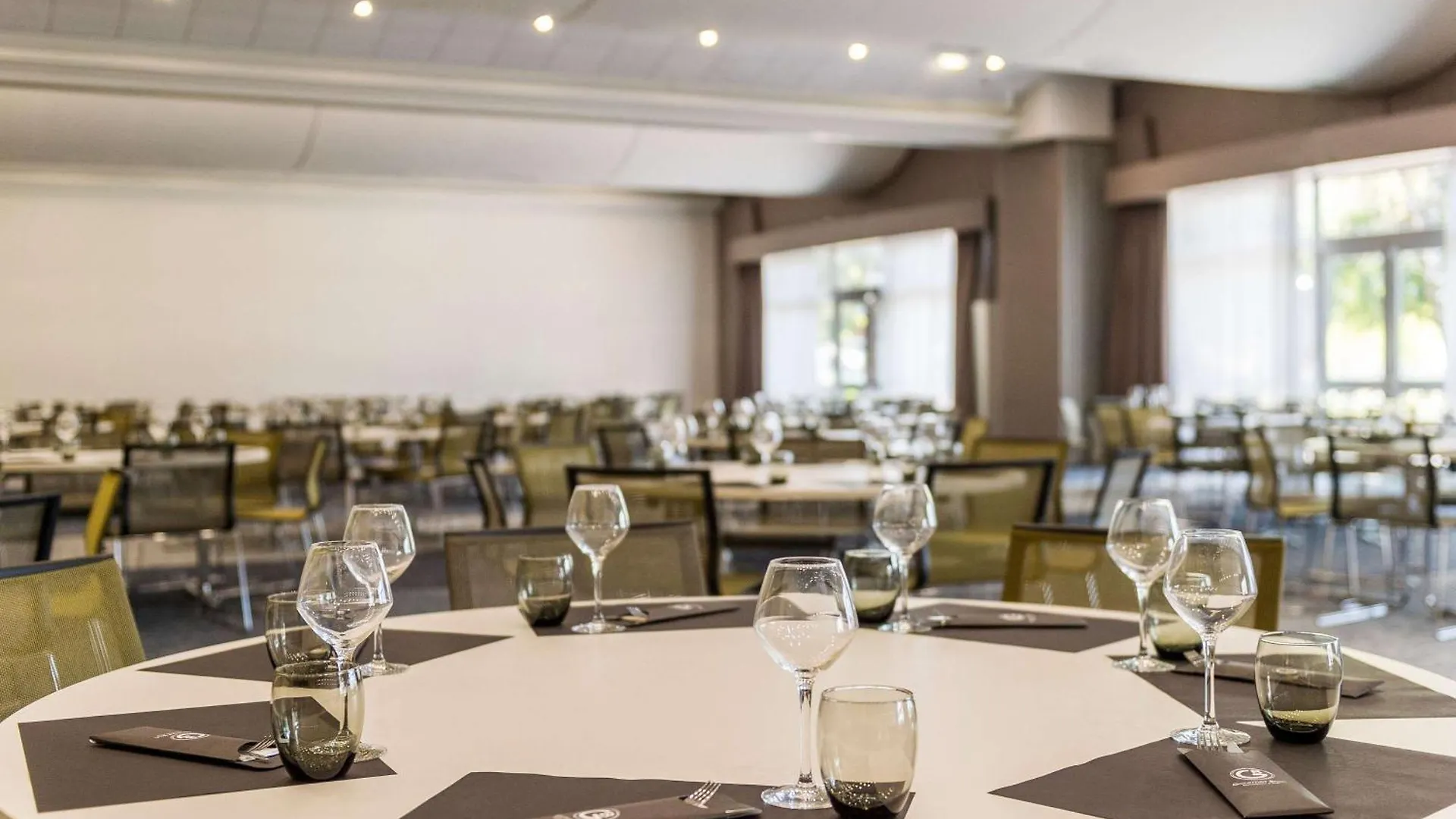 **** Hotel Novotel Lyon Bron Meeting & Events Frankreich